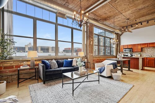 unit-420-521 S 7th St, Minneapolis, MN, 55415-1675 | Card Image