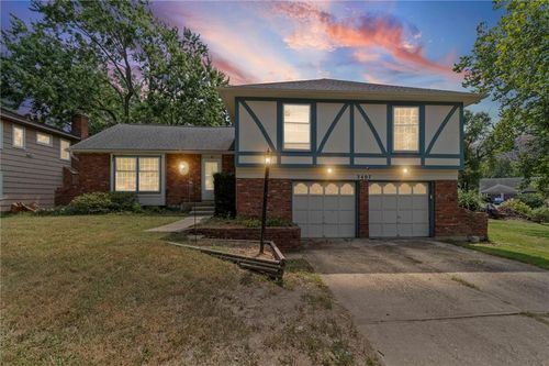 3407 Birchwood Dr, Kansas City, MO, 64137-1521 | Card Image