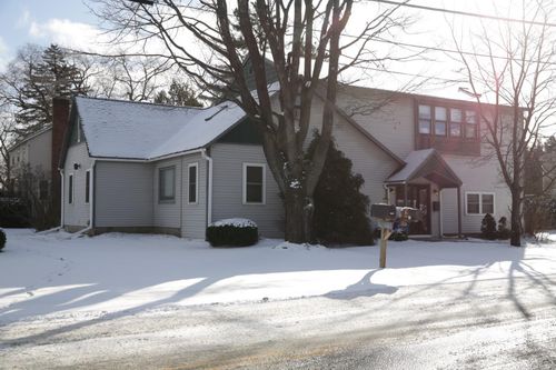 1993 Williston Rd, South Burlington, VT, 05403-6009 | Card Image