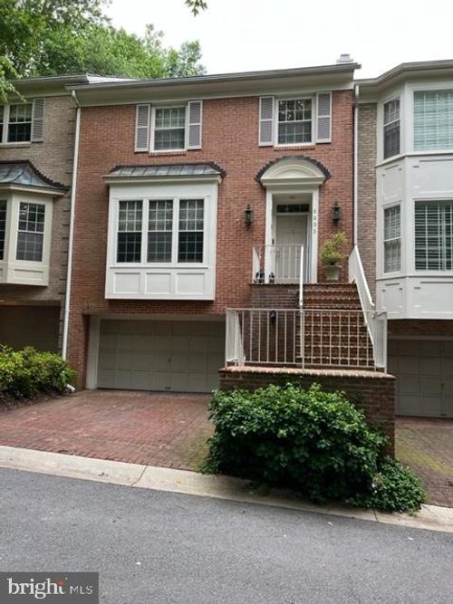 8033 Quarry Ridge Way, Bethesda, MD, 20817-6953 | Card Image