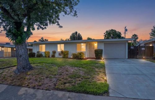 6436 Craighurst Dr, North Highlands, CA, 95660-4144 | Card Image