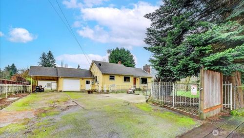 15214 149th Ave Se, Renton, WA, 98058-8172 | Card Image