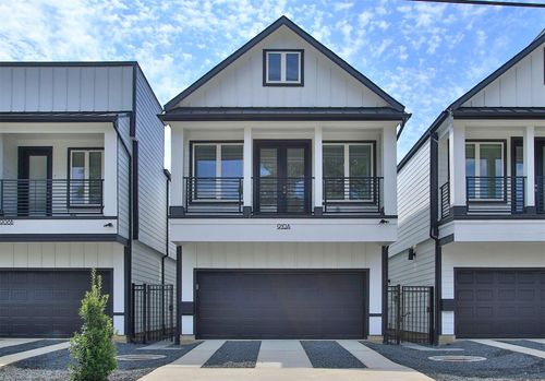 a-910 W 21st St, Houston, TX, 77008-3318 | Card Image