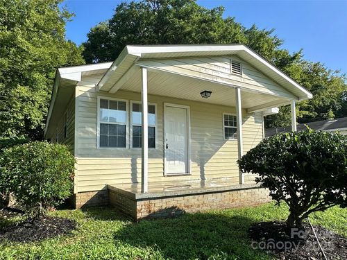 136 Melba Ave Sw, Concord, NC, 28025-5308 | Card Image