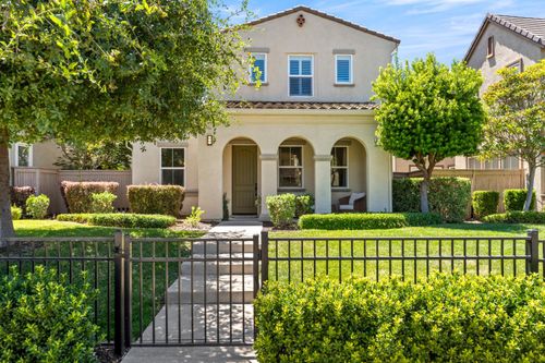 1732 Parkway Dr N, Folsom, CA, 95630-7393 | Card Image