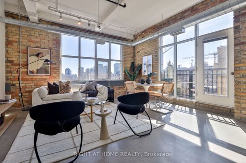 519-955 Queen St W, Toronto, ON, M6J3X5 | Card Image