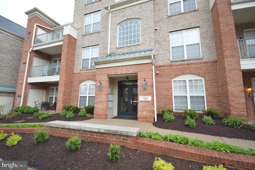 203-12190 Abington Hall Pl, RESTON, VA, 20190-5818 | Card Image