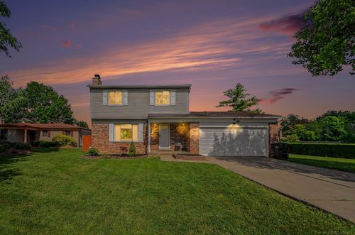 4489 Count Ct, Sterling Heights, MI, 48310-1919 | Card Image