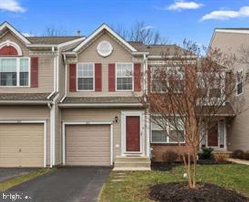 104 Quince Cir, NEWTOWN, PA, 18940-9291 | Card Image