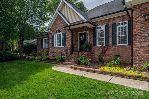 7988 Golf Course Dr N, Denver, NC, 28037-9172 | Card Image