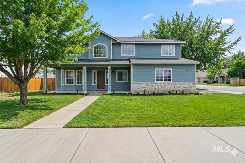 2257 W Pebblestone St, Meridian, ID, 83646-8229 | Card Image