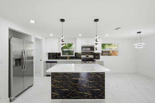 7589 John F Kennedy Drive W, Jacksonville, FL, 32219 | Card Image