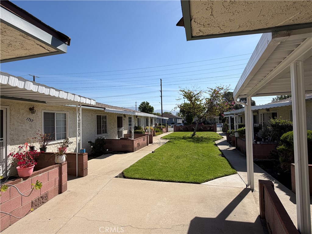 Residential Income in Burbank 3