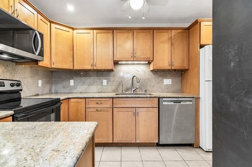 apt-33-21 Margin St, Lynn, MA, 01905-1986 | Card Image