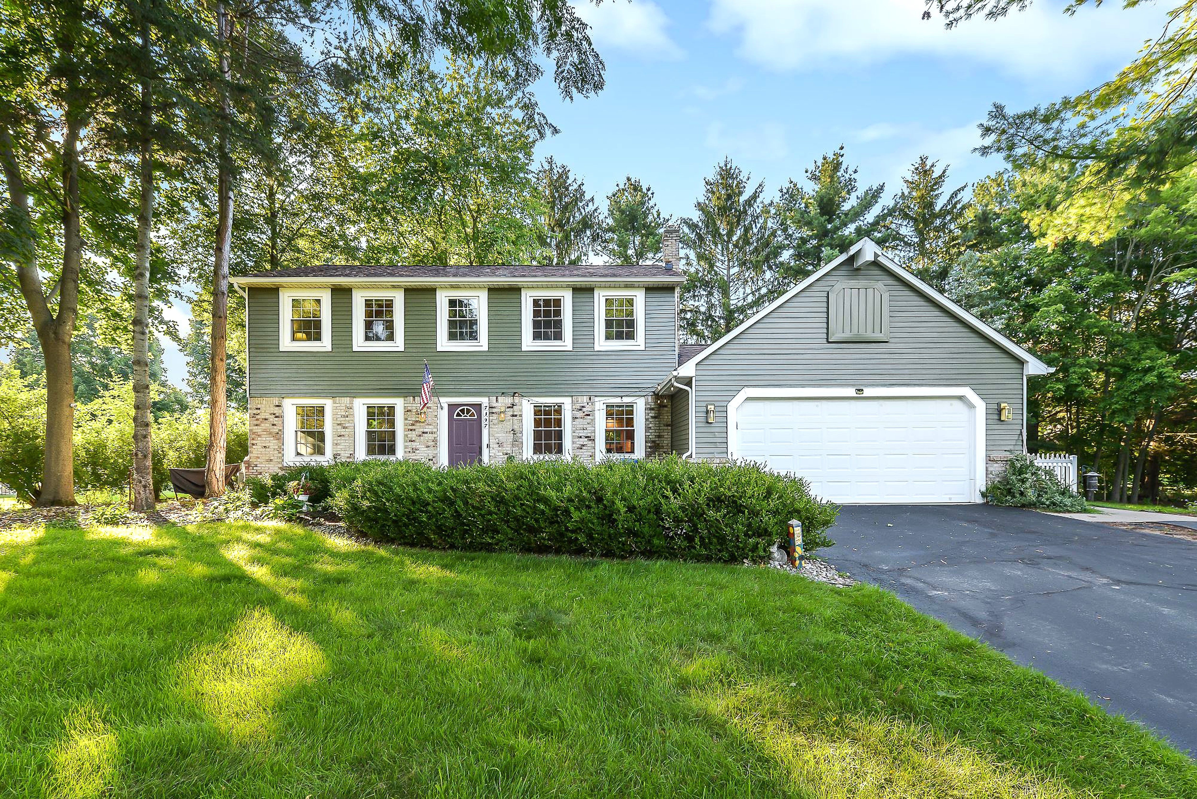 Winding Trl, Brighton, MI 48116