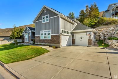 467 E Island View Cir, House other with 8 bedrooms, 2 bathrooms and 9 parking in Farmington UT | Image 2