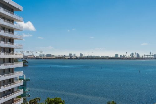 1116-1408 Brickell Bay Dr, Miami, FL, 33131-3667 | Card Image