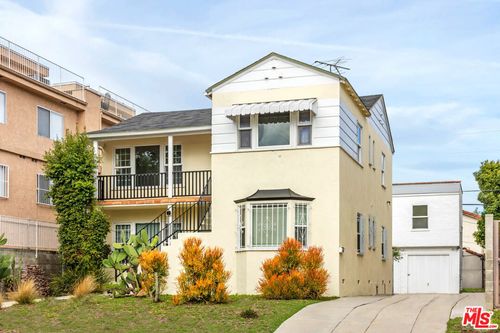 8521 Saturn St, Los Angeles, CA, 90035-3618 | Card Image