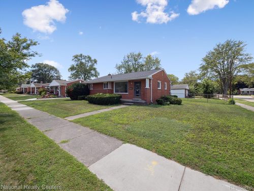 9871 Denne St, Livonia, MI, 48150-2908 | Card Image