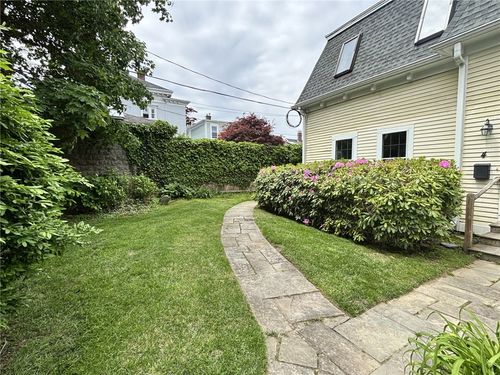 c1-45 Ayrault St, Newport, RI, 02840-2774 | Card Image