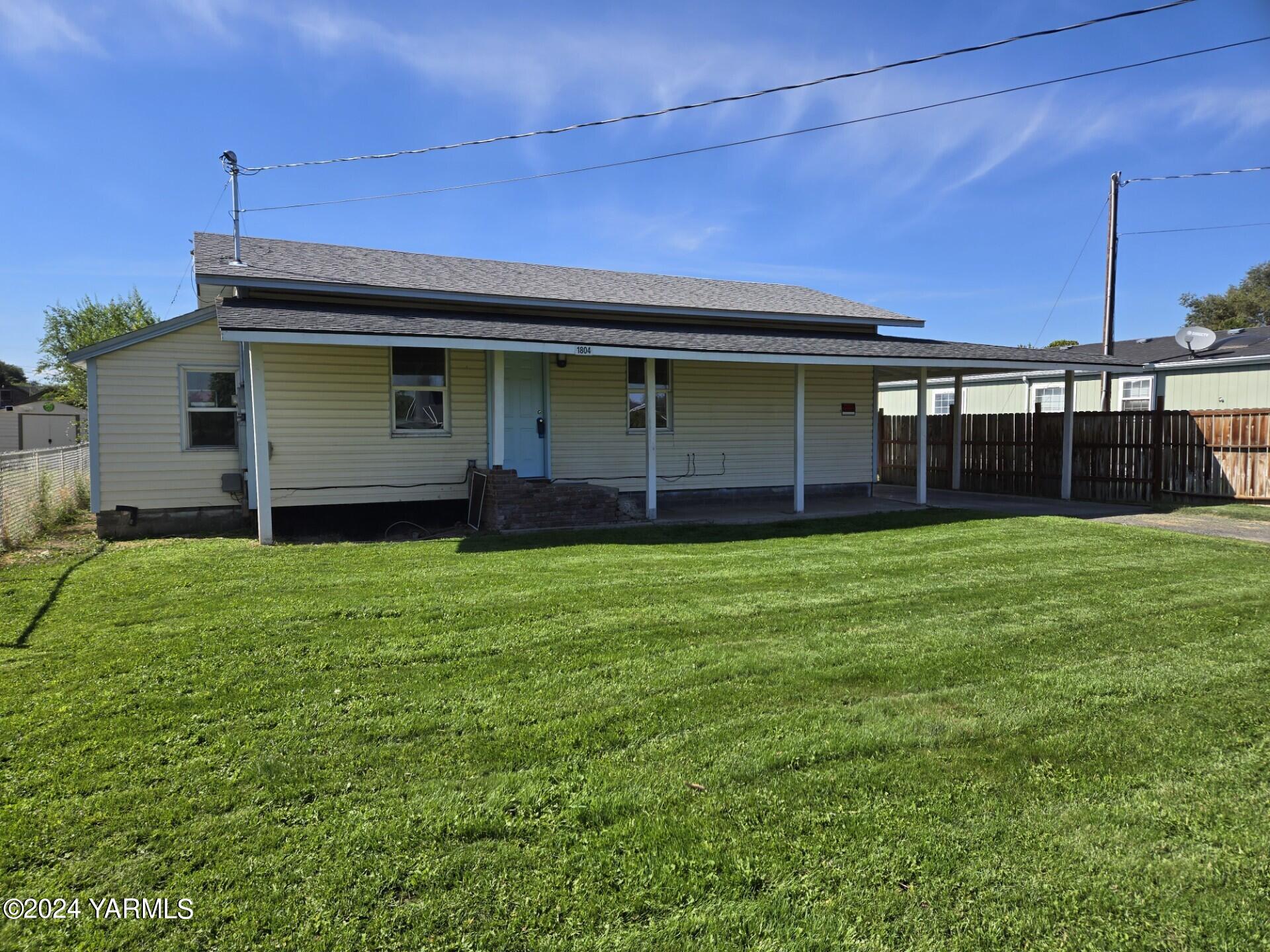 9th Ave, Yakima, WA 98902