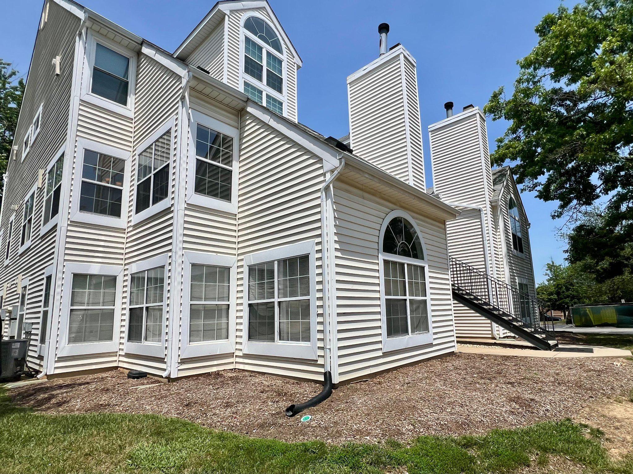 Residential in LAUREL 5