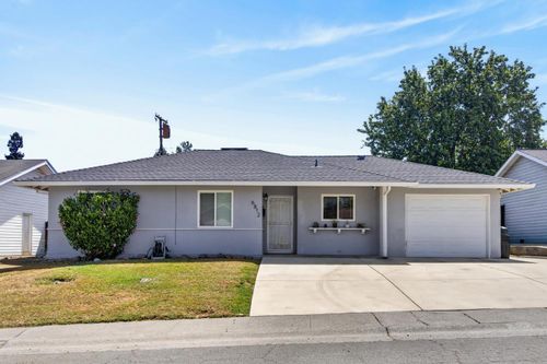 6812 Weddigen Way, North Highlands, CA, 95660-3525 | Card Image
