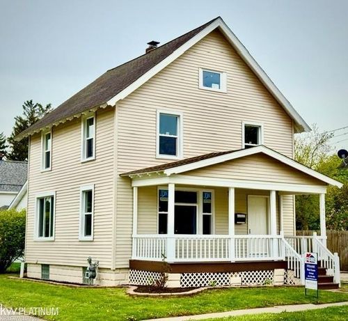 604 11th St, Port Huron, MI, 48060-4431 | Card Image