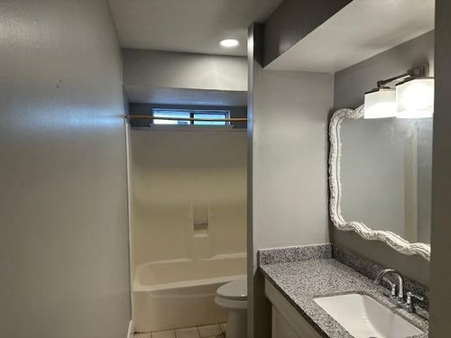 7839 Vernwood St, Houston, TX, 77040-2713 | Card Image