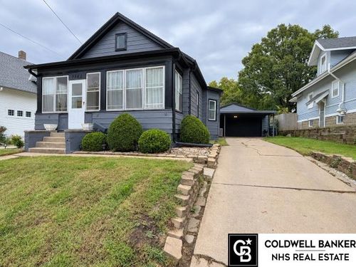 2141 S 35th Ave, Omaha, NE, 68105-3131 | Card Image