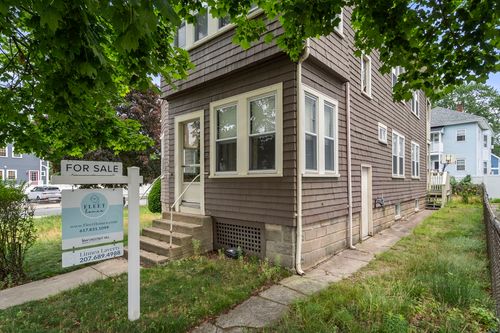 31 Lewis St, Medford, MA, 02155 | Card Image