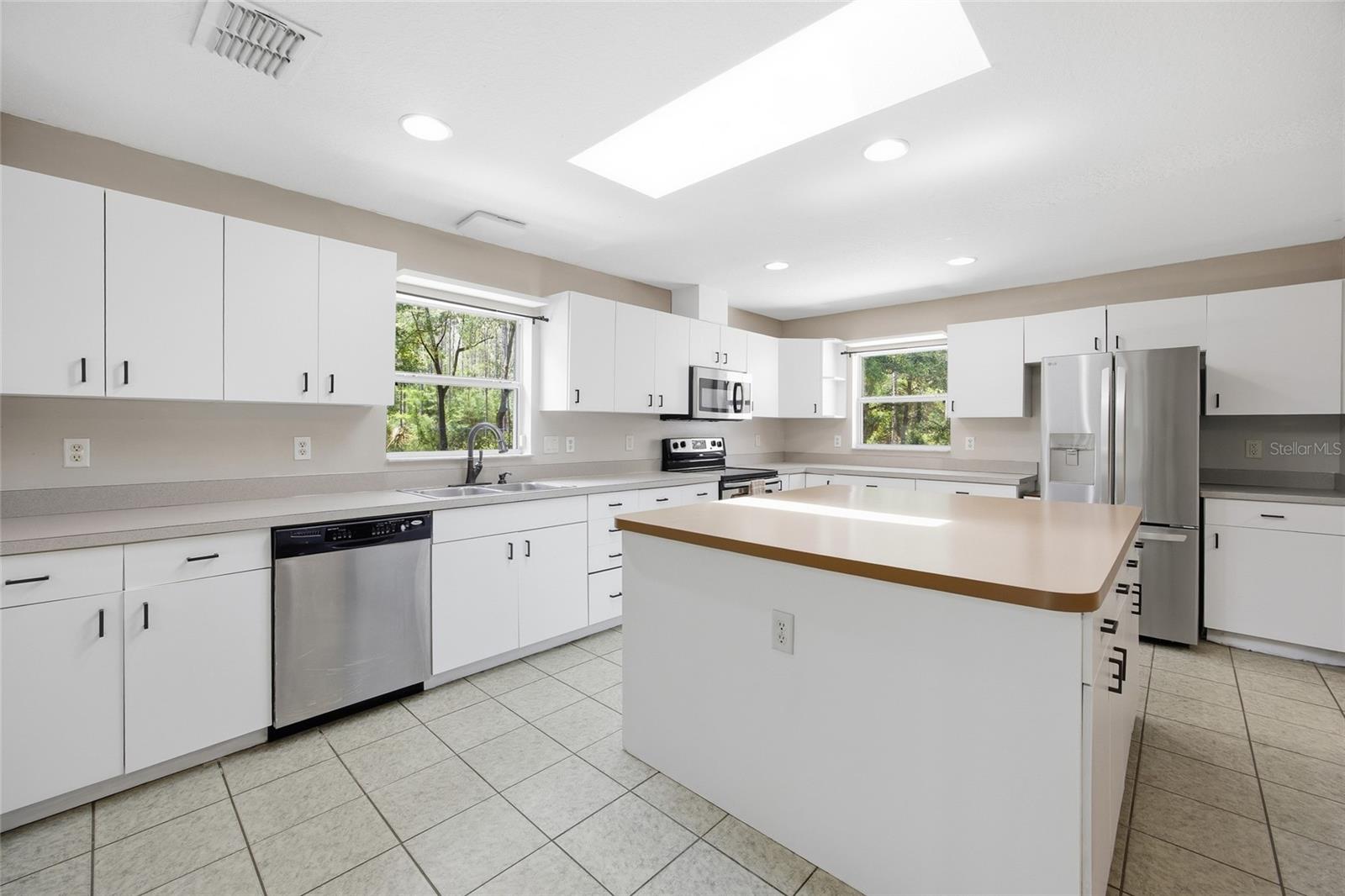 Residential Lease in WILLISTON 5