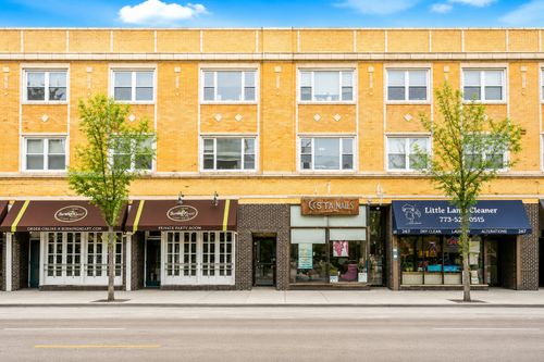 3-2453 N Clark St, Chicago, IL, 60614-2729 | Card Image