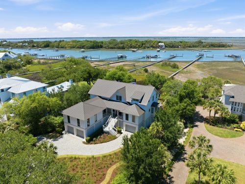 17 Waterway Island Dr, Isle Of Palms, SC, 29451-2728 | Card Image