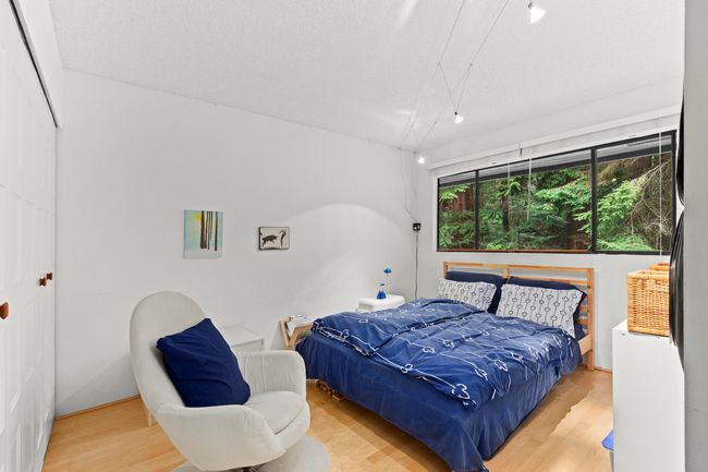 856 Frederick Rd, Townhouse with 4 bedrooms, 3 bathrooms and 2 parking in North Vancouver BC | Image 20