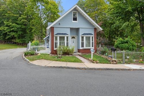 18 Windemere Ave, Mount Arlington, NJ, 07856-1125 | Card Image