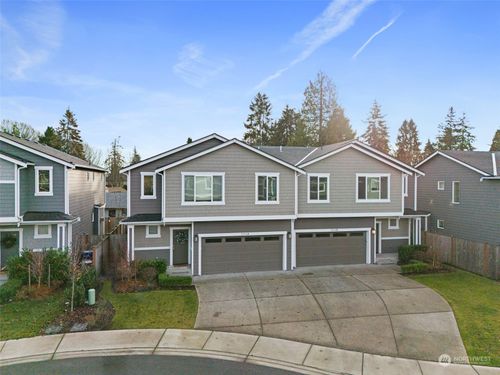 b-1214 170th St Sw, Lynnwood, WA, 98037 | Card Image