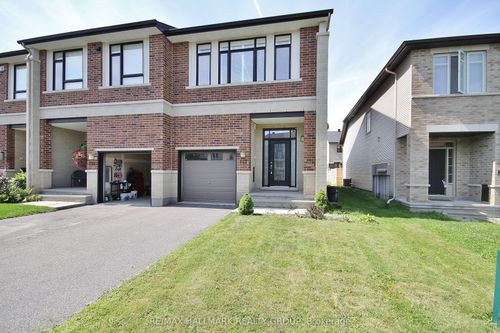 113 Watchhorn Grove, Gloucester, ON, K1V2N3 | Card Image