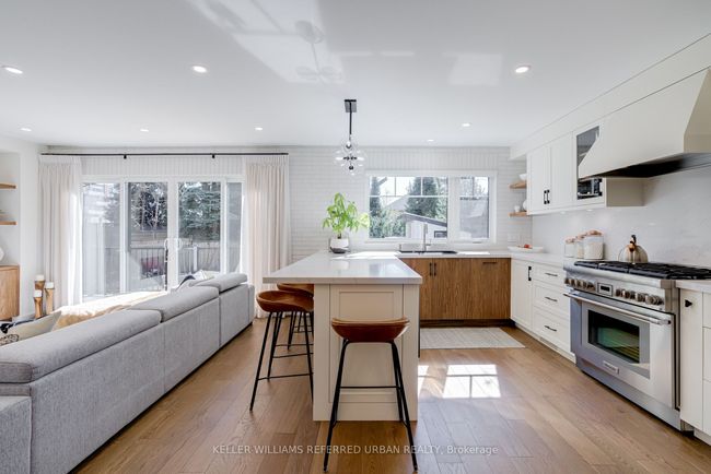 12 Wesley Ave, House other with 3 bedrooms, 4 bathrooms and 6 parking in Mississauga ON | Image 14