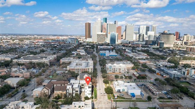 Close proximity to downtown Houston and easy access to major freeways. | Image 4