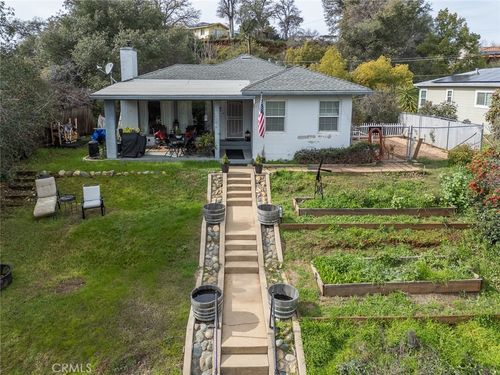 27 Riverview Ter, Oroville, CA, 95965-3525 | Card Image