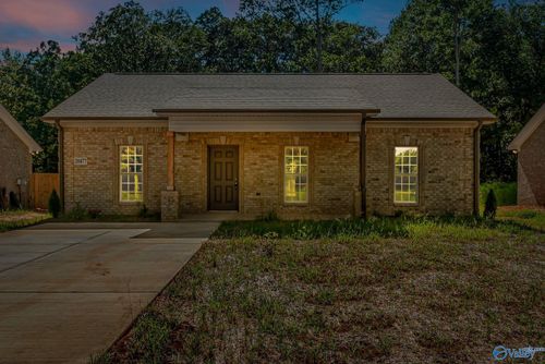 20477 Poff Ln, Athens, AL, 35614-5742 | Card Image