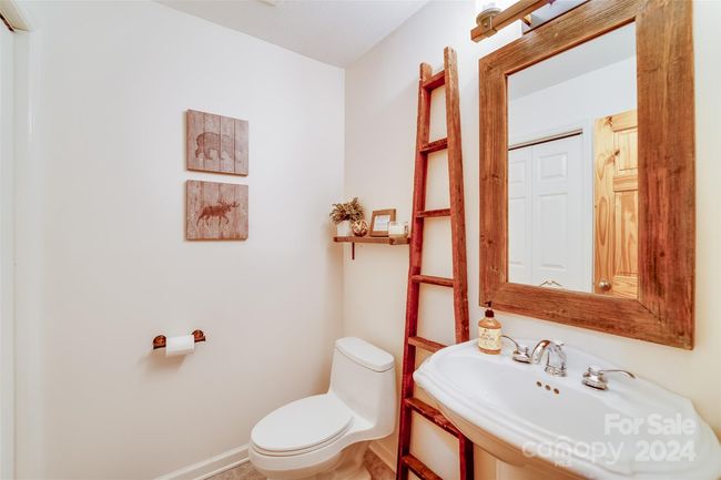 639 Deer Ridge Rd, House other with 2 bedrooms, 3 bathrooms and null parking in Bryson City NC | Image 16