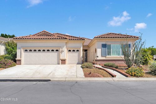 19390 Galloping Hill Rd, Apple Valley, CA, 92308-3612 | Card Image