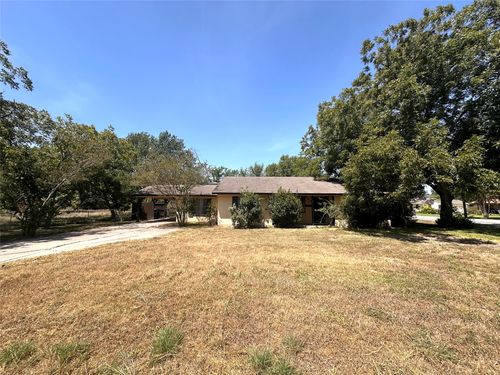 400 Sunbonnet Dr, Buda, TX, 78610-9755 | Card Image