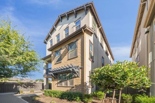 1566 Hidden Creek Ln, Milpitas, CA, 95035-8532 | Card Image