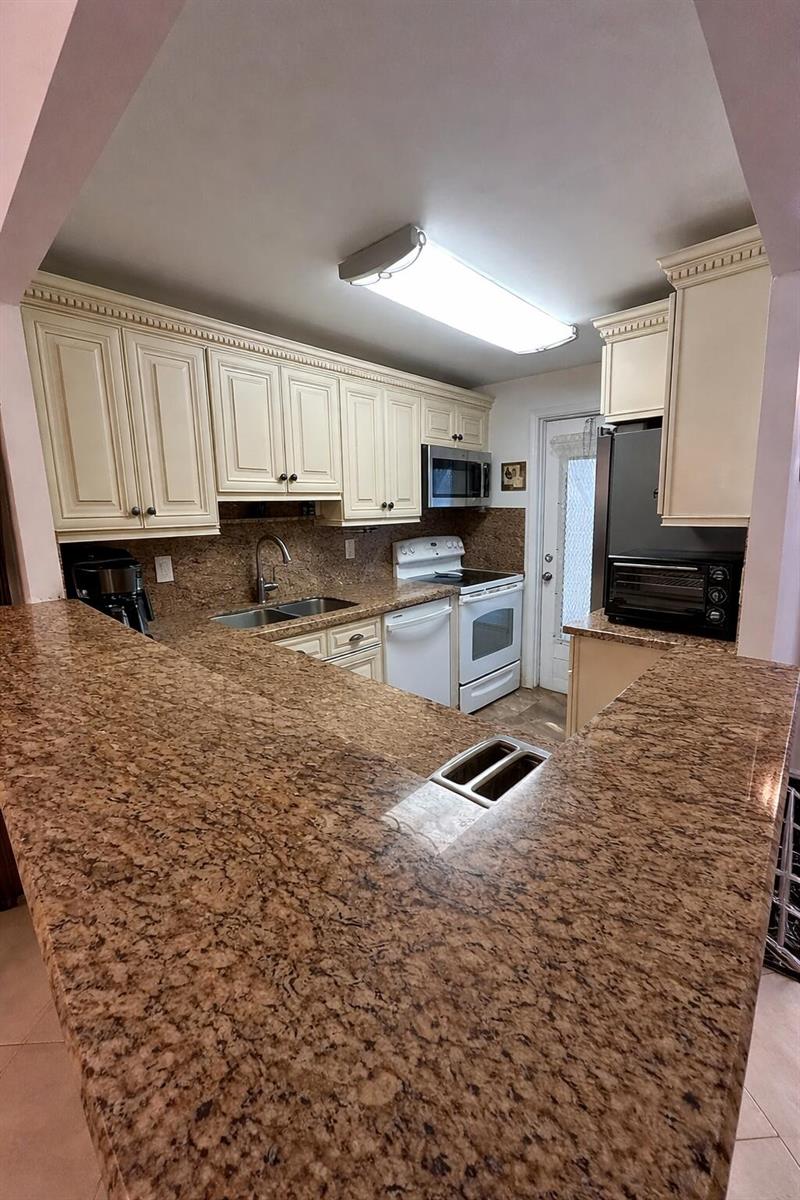 Residential in Deerfield Beach 3