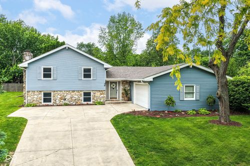 34 Sleepy Hollow Ct, Westfield, IN, 46074-9502 | Card Image