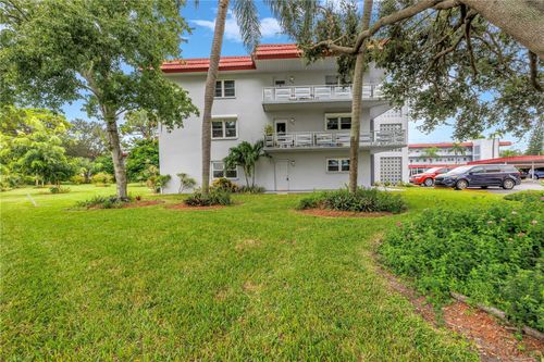 unit-d108-5660 80th St N, St Petersburg, FL, 33709-5898 | Card Image