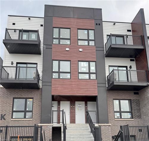 k5-40 Palace St, Kitchener, ON, N2E0L2 | Card Image